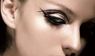 小烟熏妆的画法 小烟熏妆的画法